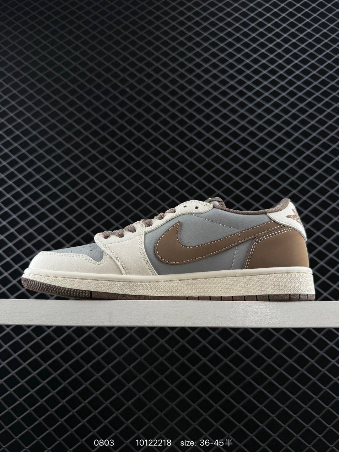 Travis Scott x Air Jordan 1 ” Reverse Mocha “